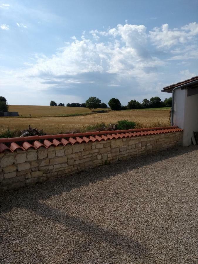 La maisonnette Les Adjots Extérieur photo